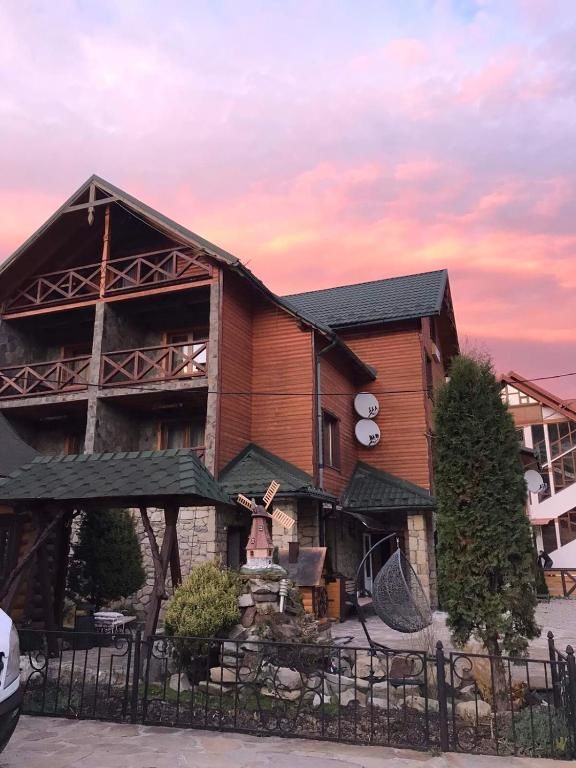 Отель Zatyshok nad Prutom Буковель