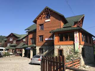Отель Zatyshok nad Prutom Буковель Семейный люкс-13